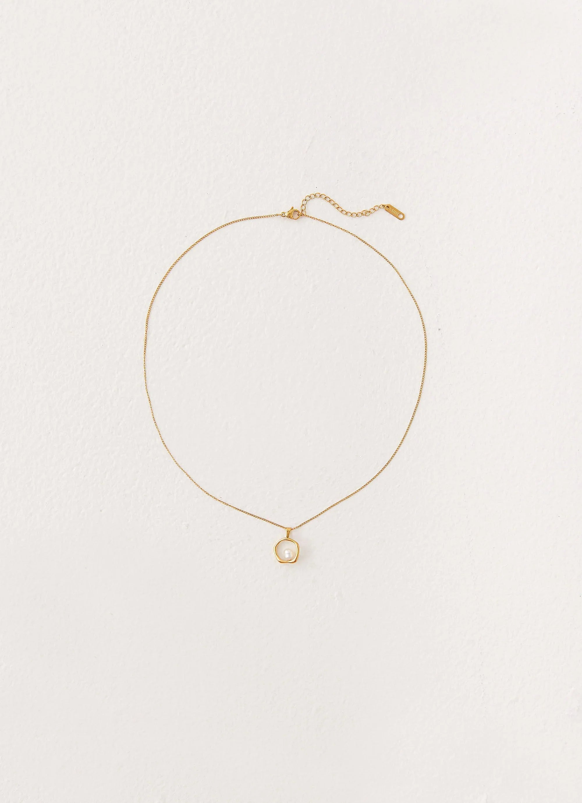 Zania Necklace - Gold